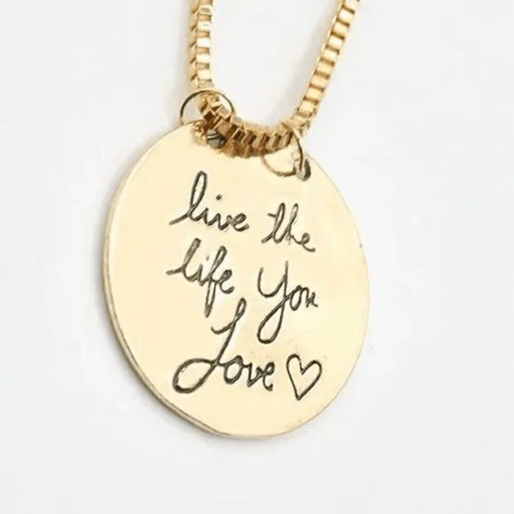 Ladies Motivational Round Necklace - Picture 3 of 3